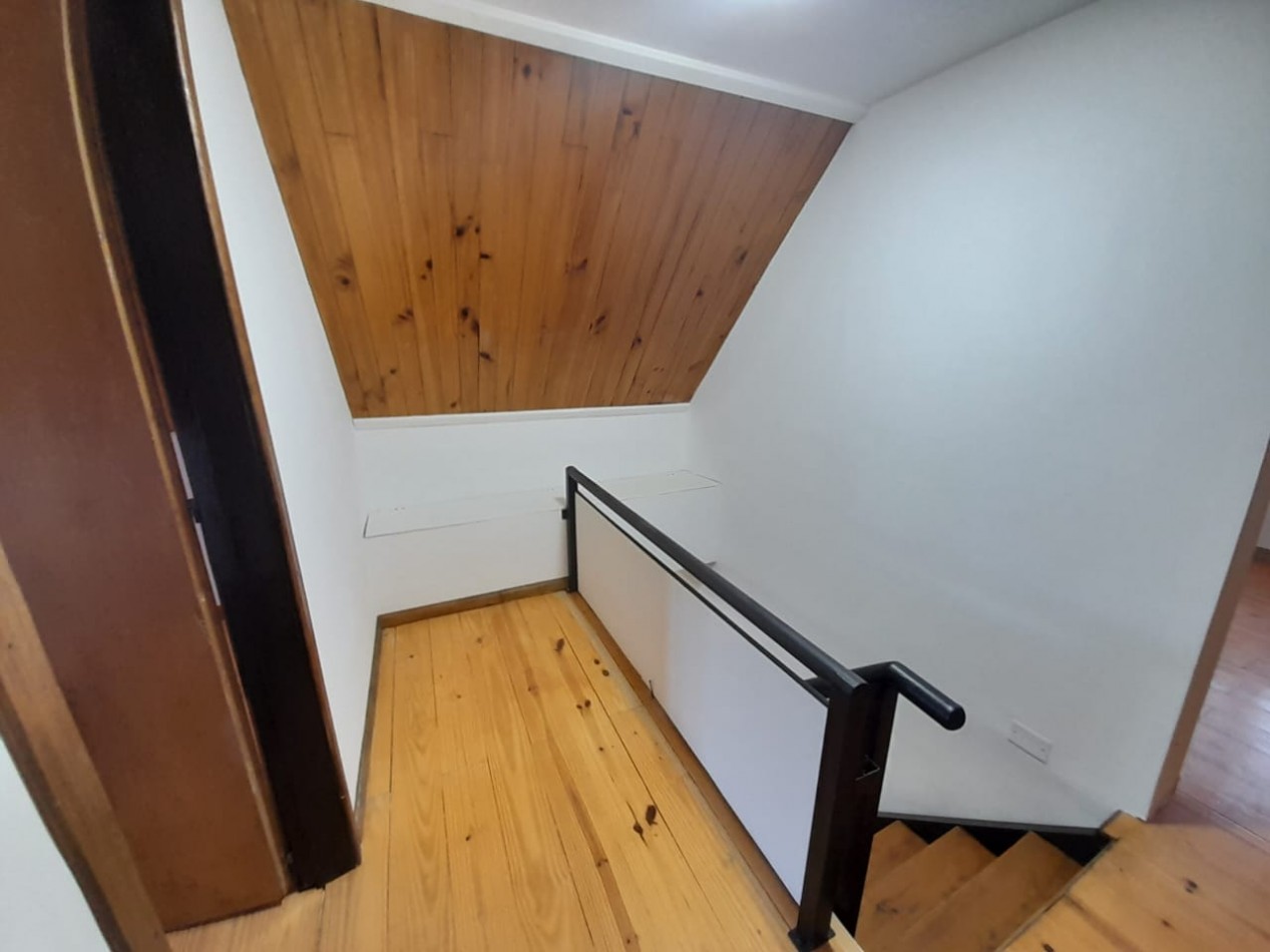 DOS CASAS EN VENTA EN  CALLE CANADA 60 - DINA HUAPI  (Apto credito)