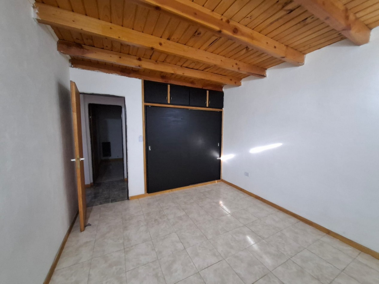 CASA EN ALQUILER PERMANENTE - DINA HUAPI