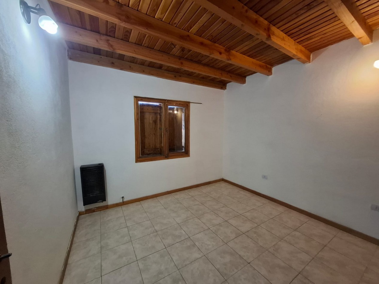 CASA EN ALQUILER PERMANENTE - DINA HUAPI