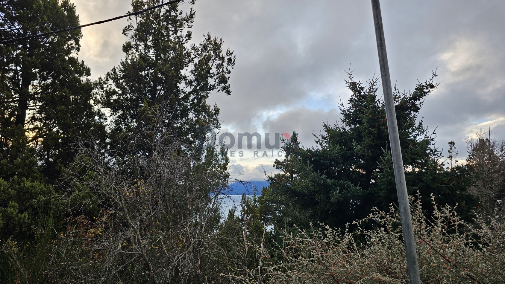 Terreno para desarrollo con vista al lago