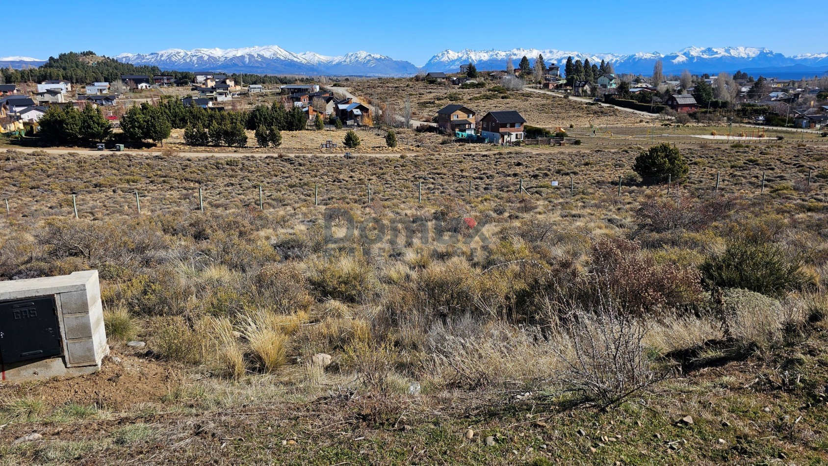 LOTE FINANCIADO EN BARRIO CERRADO - DINA HUAPI - 1083m2