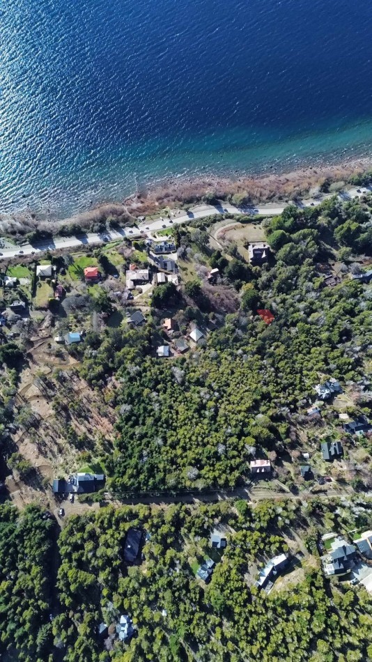 Terreno para desarrollo con vista al lago