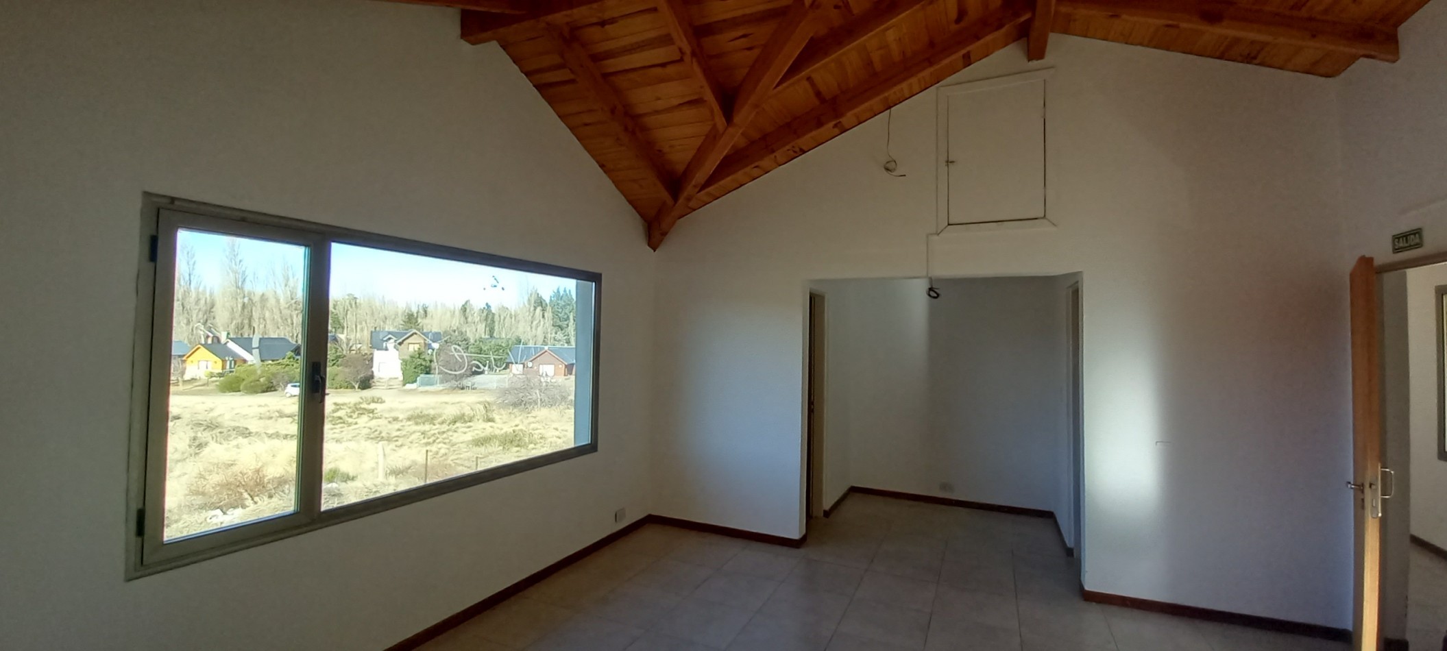 COMPLEJO DE LOCALES Y OFICINAS EN VENTA  - DINA HUAPI -