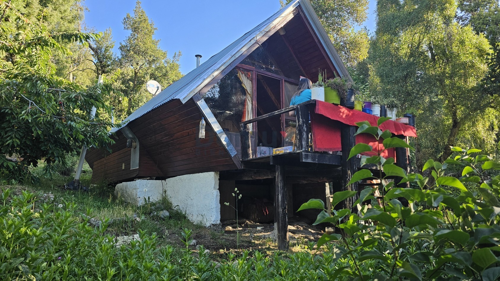 Cabaña tipo Alpina + Casa a terminar en km 6 - Ladera Norte