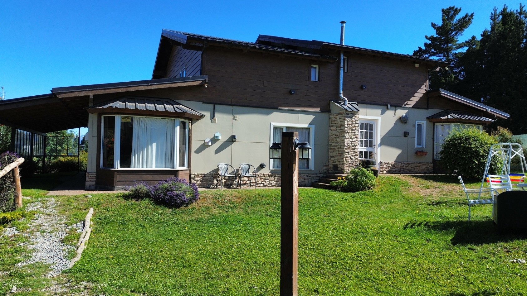 COMPLEJO DE 4 CABAÑAS  TIPO DUPLEX - ENTREPINOS - BARILOCHE